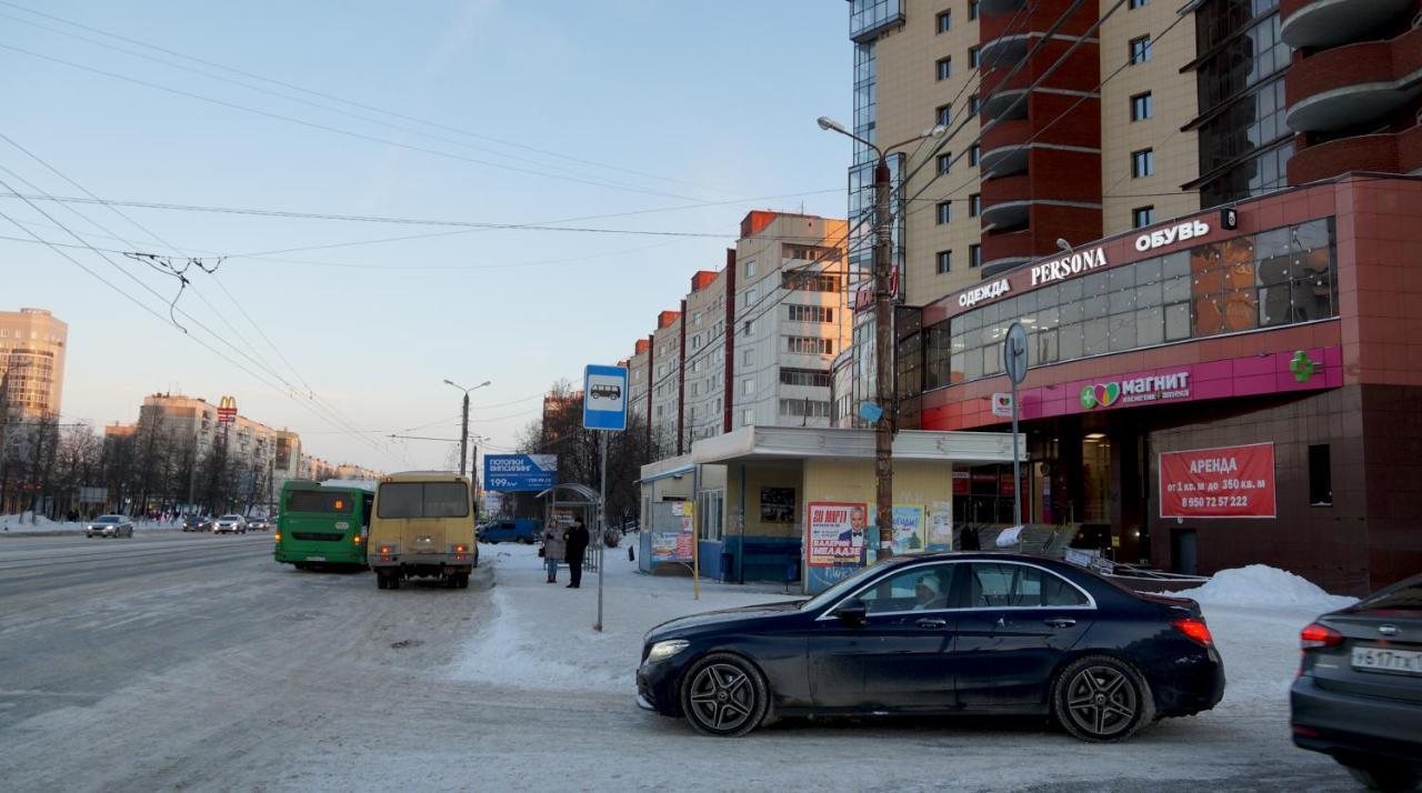 Комсомольский Проспект, 39 - Новая, Уютная Квартира Посуточно На Северо-Западе Челябинска - Курчатовский Район Tjeljabinsk Eksteriør billede